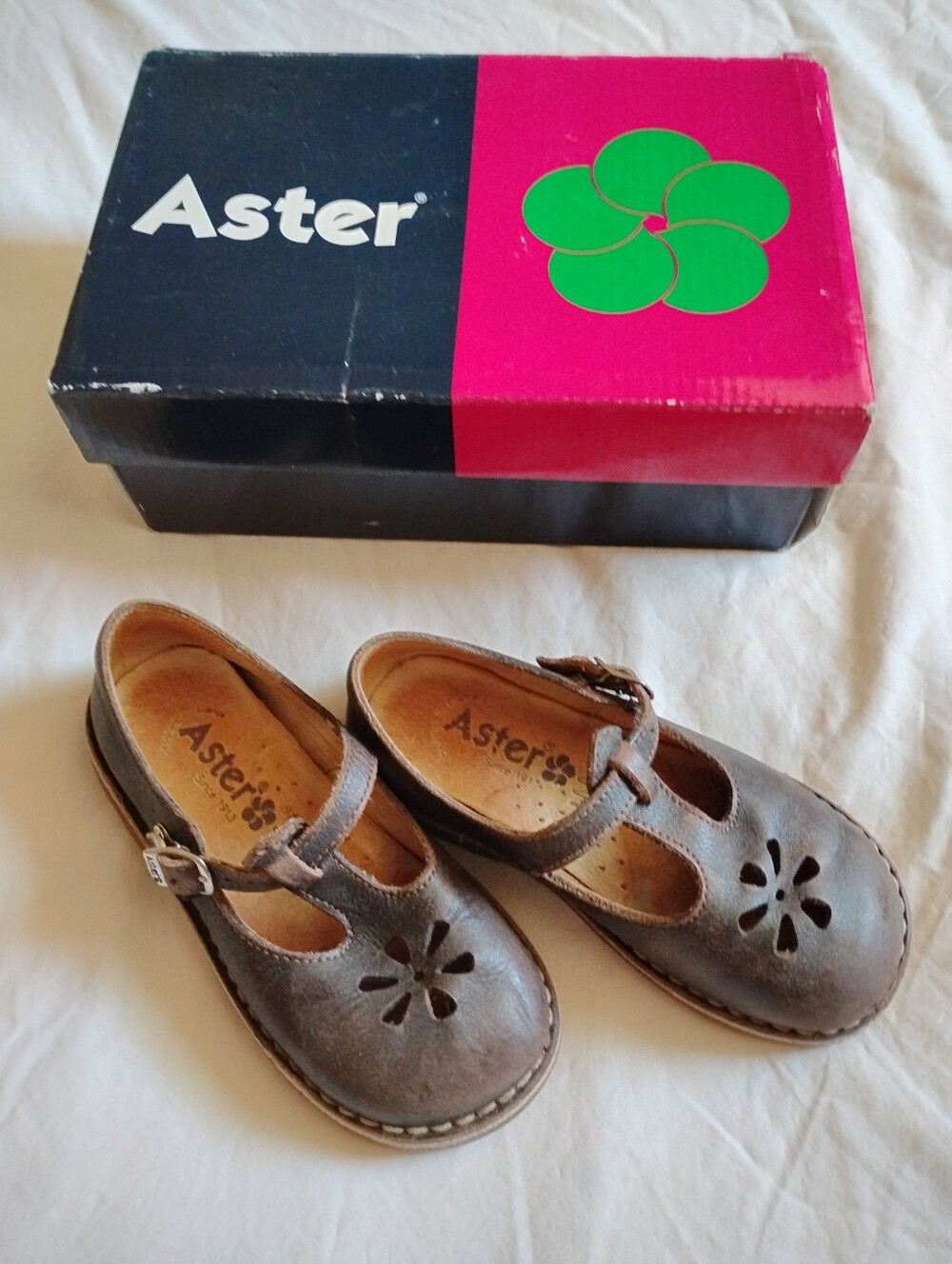 Aster Leather Girls French 27 Toddler 10 Hand Sttched T Strap Flower Box